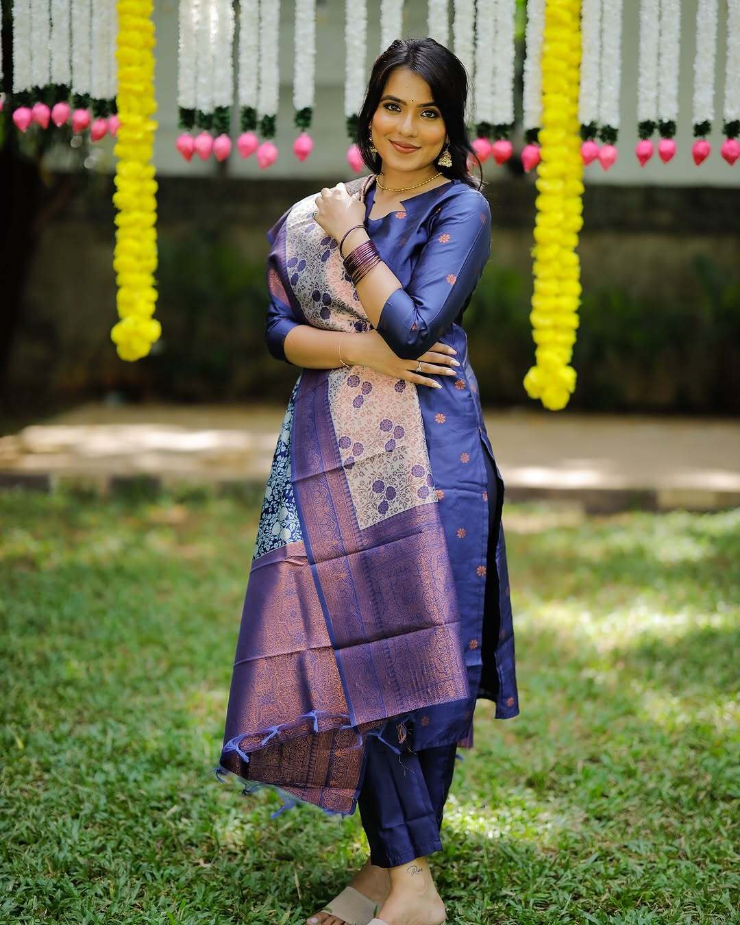 designer made luxury Pakistani suit for womenswear - 3 piece ready-to-wear | KUSUM | PAKISTANI | PUNJABI | SOUTH ASIAN (Copy)
