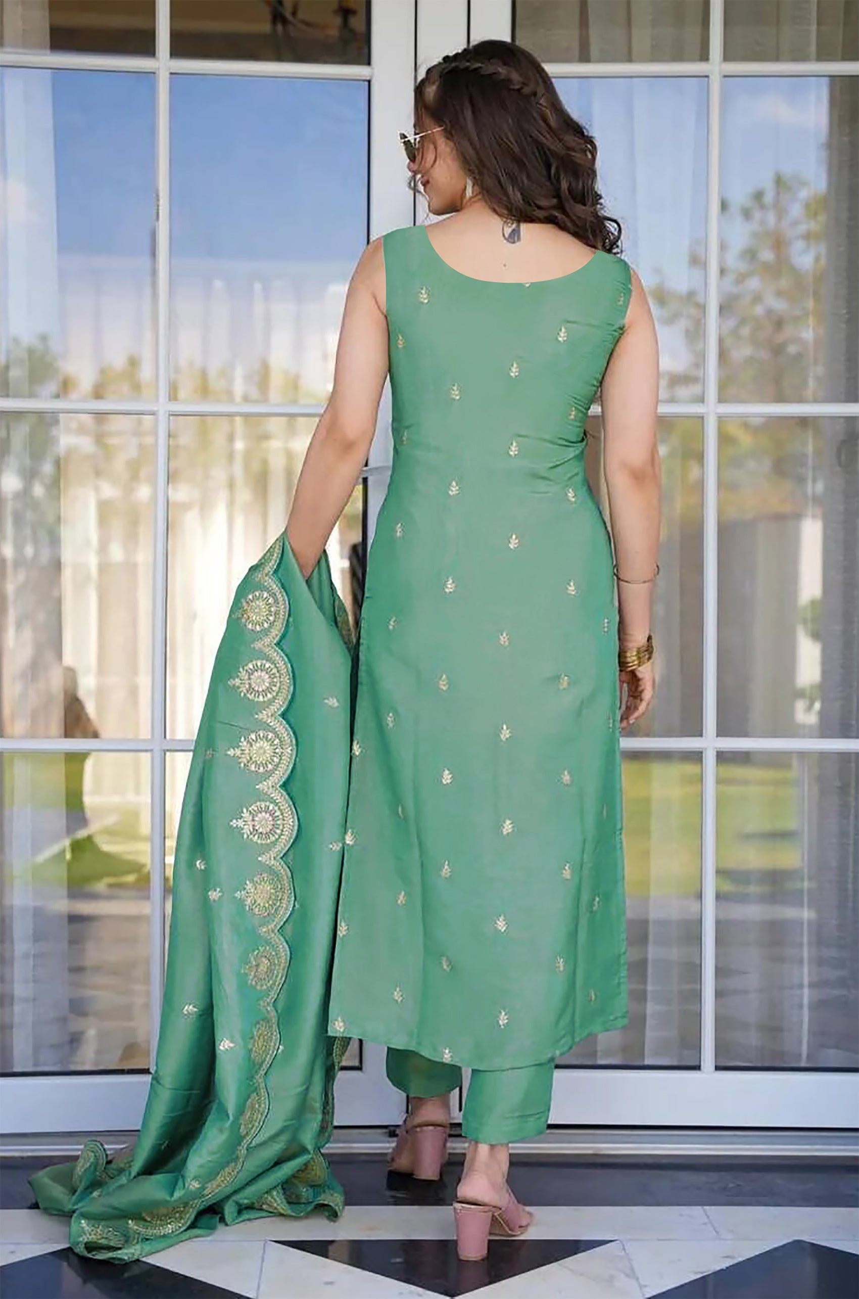 Elegant Festive Wear Suit – Green Kurta with Embroidery - 3 piece ready-to-wear | JAASPREET | PAKISTANI | PUNJABI | SOUTH ASIAN