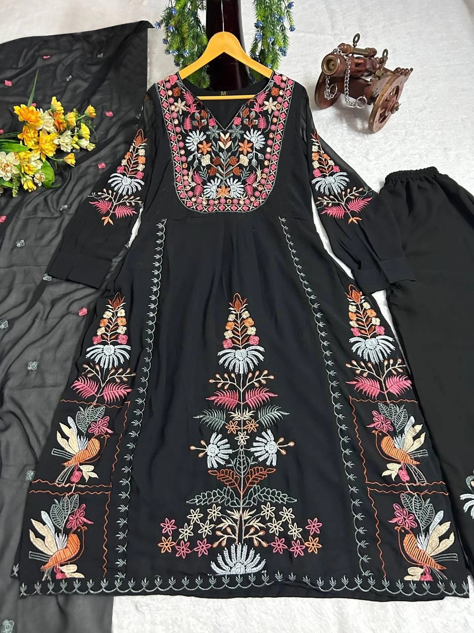 designer made luxury Pakistani suit for womenswear - 3 piece ready-to-wear | BLACK BUEATY | PAKISTANI | PUNJABI | SOUTH ASIAN