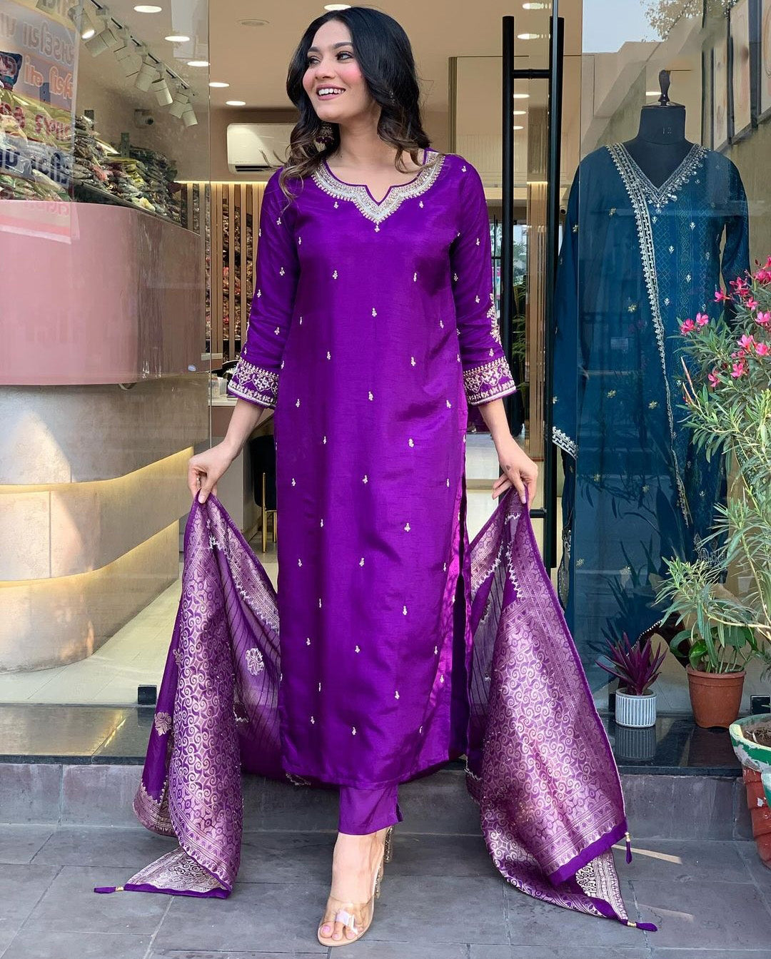 designer made luxury Pakistani suit for womenswear - 3 piece ready-to-wear | AASHI | PAKISTANI | PUNJABI | SOUTH ASIAN (Copy)