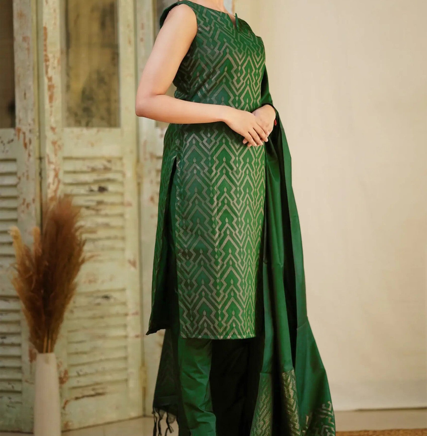 designer made luxury Pakistani suit for womenswear - 3 piece ready-to-wear | OLIVE | PAKISTANI | PUNJABI | SOUTH ASIAN (Copy)